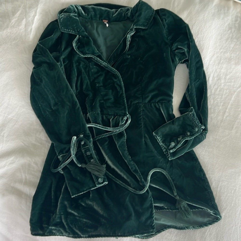 Free people velvet romper size Xanax